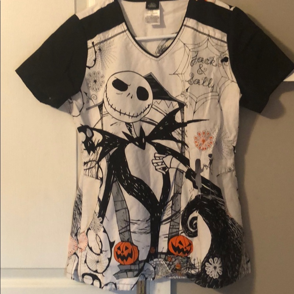 EUC Nightmare Before Christmas Scrub Top XS